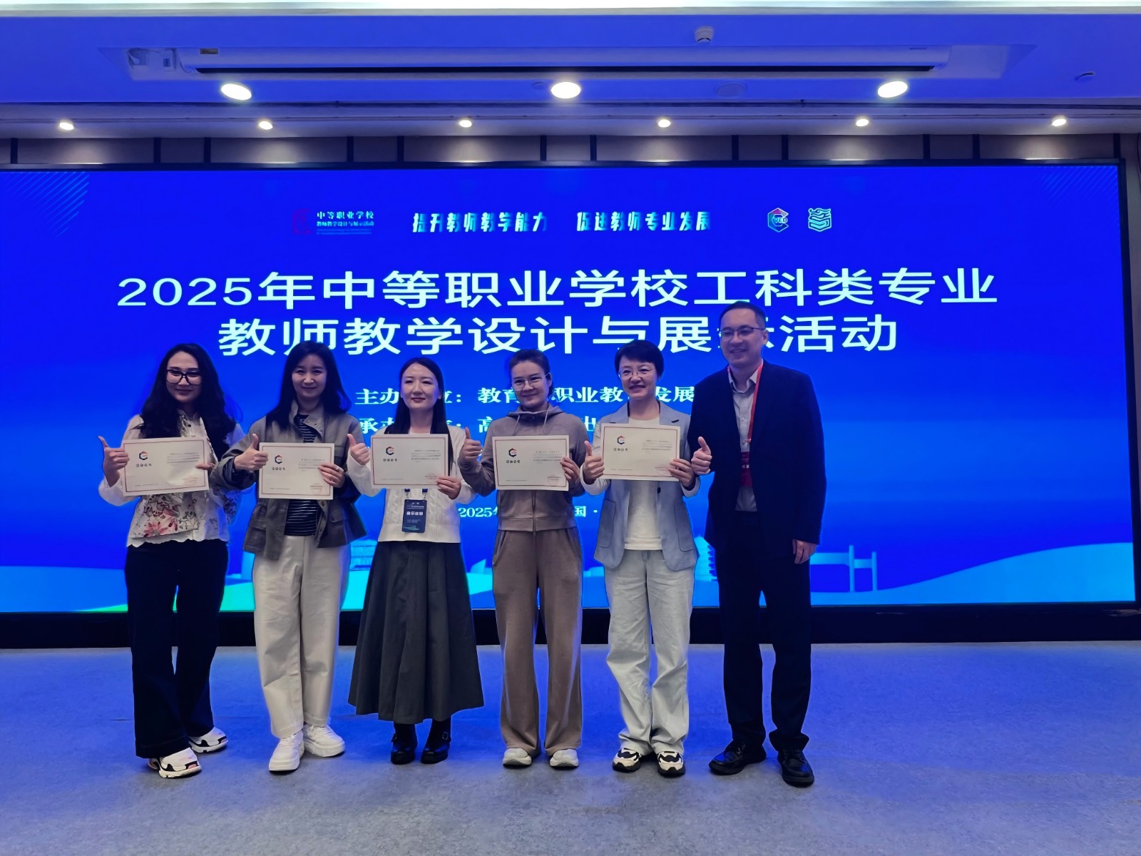 1766994640309075615.jpg 1766994640309075615.jpg